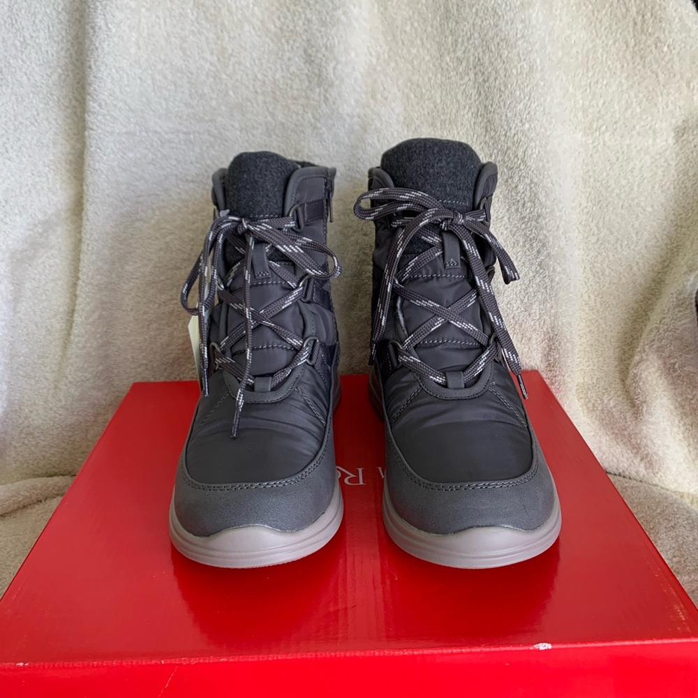 Kim Rogers Winter Boots - Picture 2 of 7